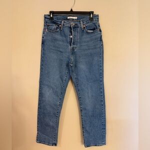 Women’s Levis Wedgie Straight Ankle button thru